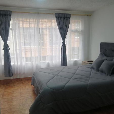 Habitacion Privada Cerca Al Aeropuerto Y Terminal Bogota Buitenkant foto
