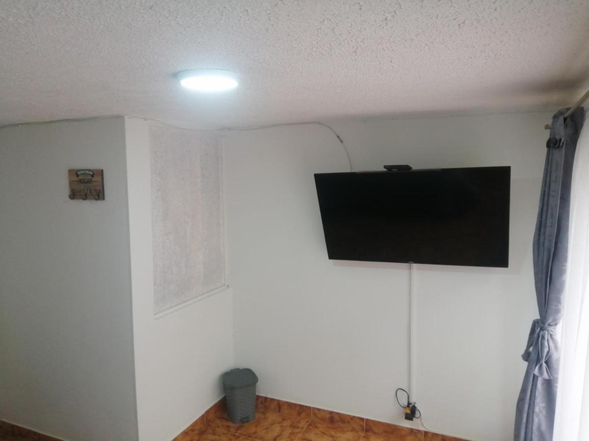 Habitacion Privada Cerca Al Aeropuerto Y Terminal Bogota Buitenkant foto