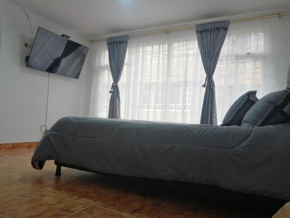 Habitacion Privada Cerca Al Aeropuerto Y Terminal Bogota Buitenkant foto